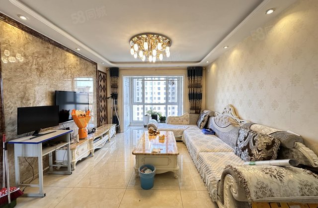 保利拉菲公馆(二三期)3室2厅121.56㎡78万二手房图片