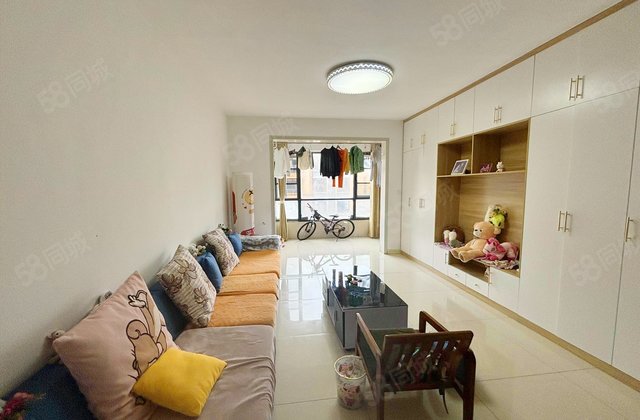 学府杏林一期B区3室2厅118.72㎡82万二手房图片