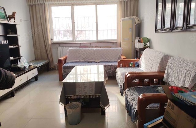 市中心  新世纪花园  一楼  带车库  随时看房