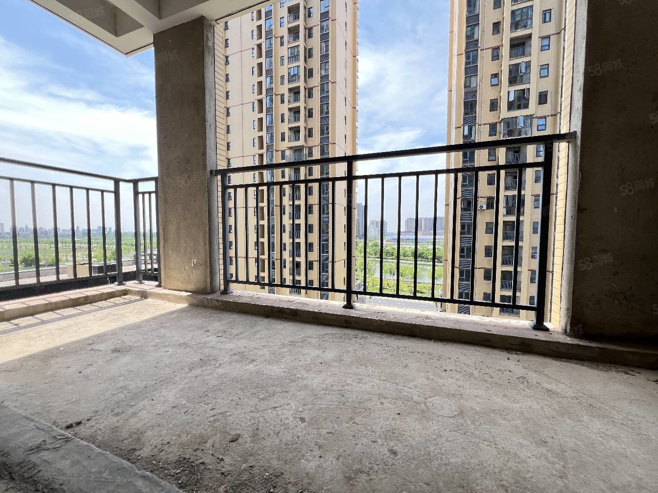 鑫火国际3室2厅2卫128㎡南北43万