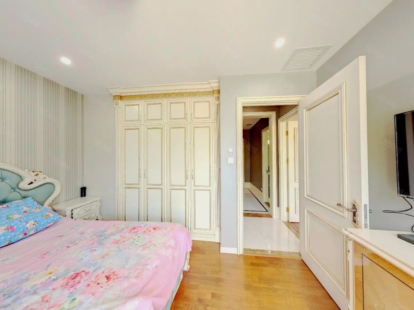 中海墅(東區(qū)別墅)5室2廳5衛(wèi)284.22㎡南北2050萬