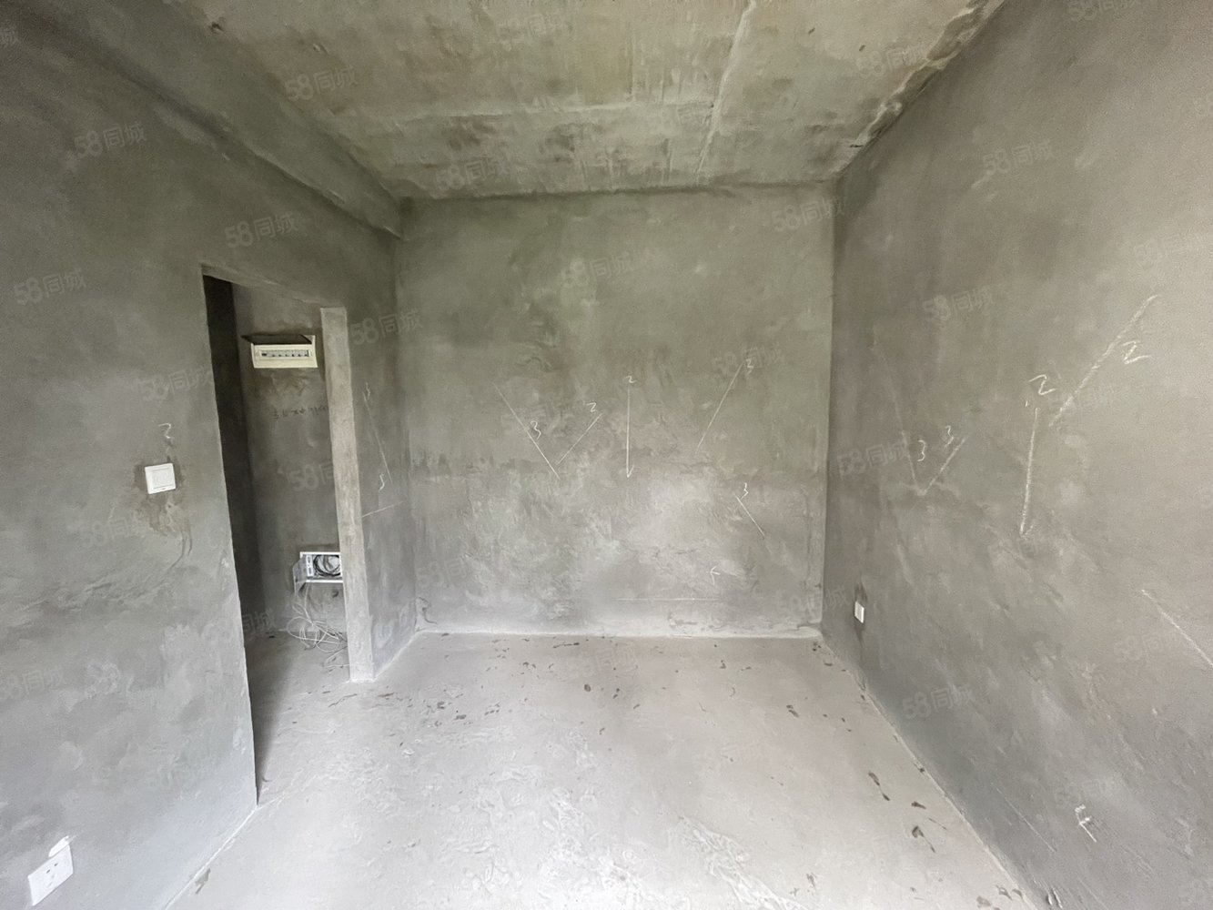 景秀双院2室2厅1卫63㎡东南18万