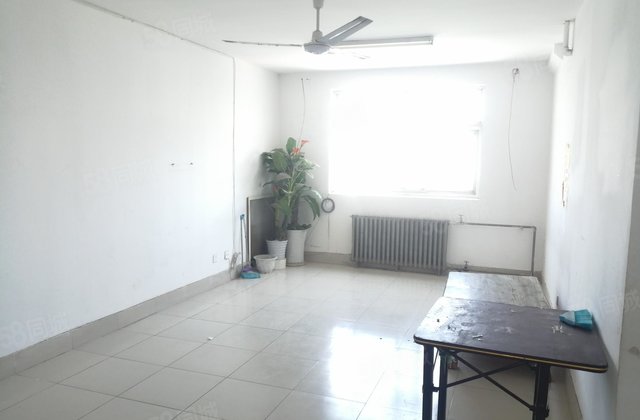 三里铺风景小区 商品住宅 南北通透 小三居 近医院