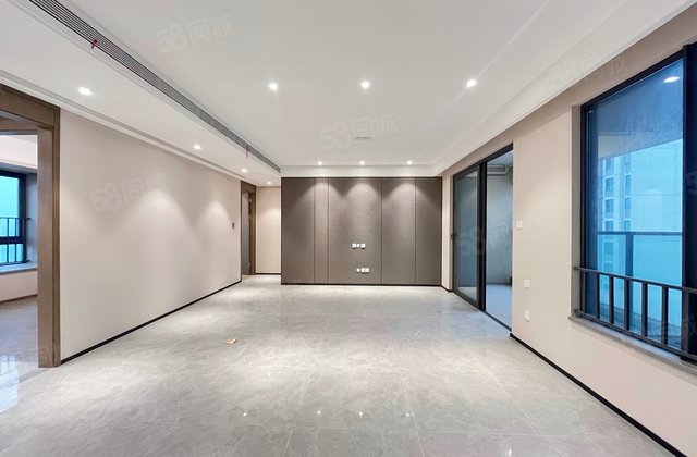 华润置地未来之城二期4室2厅133㎡259万二手房图片