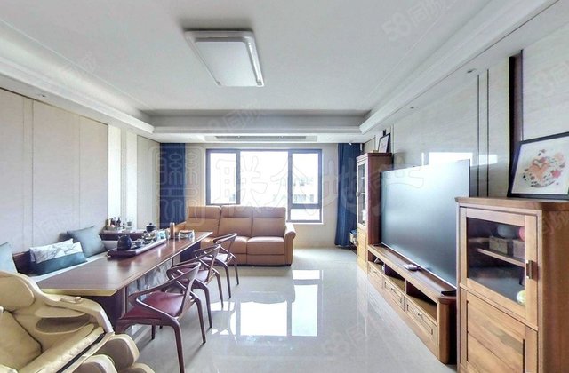 绿地海珀云翡4室2厅179.09㎡930万二手房图片