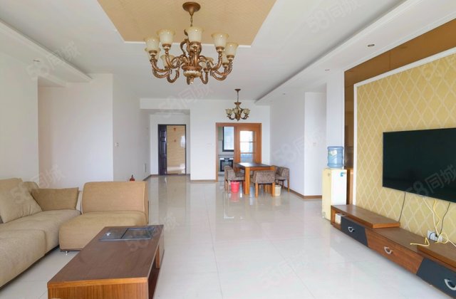 华侨城天鹅堡5室2厅193.32㎡384.3万二手房图片