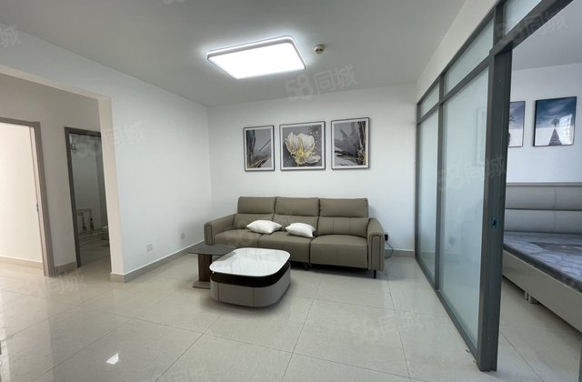 水城雅居 房龄新 商品房 交通便利 中间楼层采光好