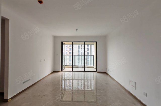 业主急售！民生城市玖玺北区 一梯一户 中间层 三叶草新房末住