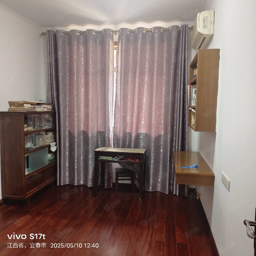 金鼎商业街小区3室2厅2卫130㎡南北80万