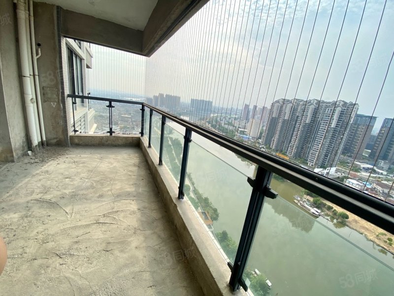 岭南明珠三期3室2厅2卫147㎡东117万