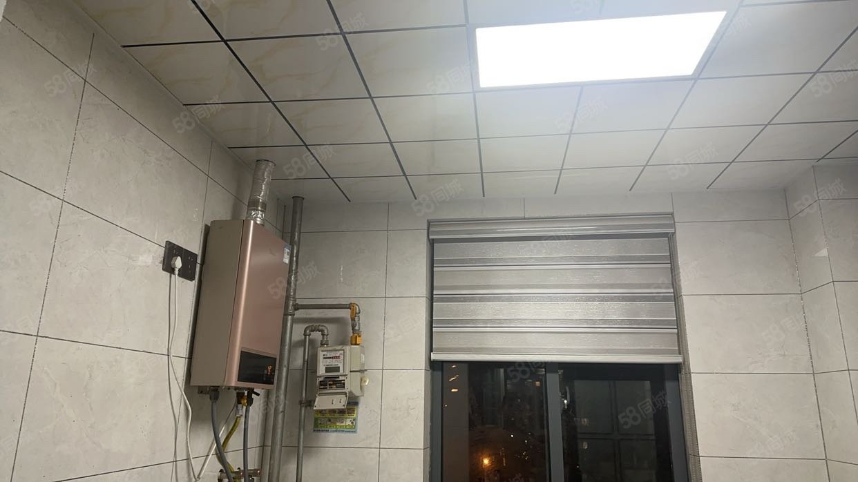 加侨侨城壹号(C区)4室2厅2卫133.8㎡南95万