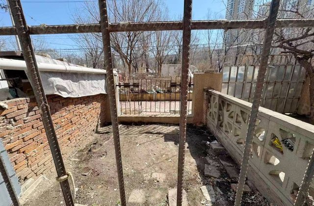 凌空五小区1室1厅42.5㎡26.5万二手房图片