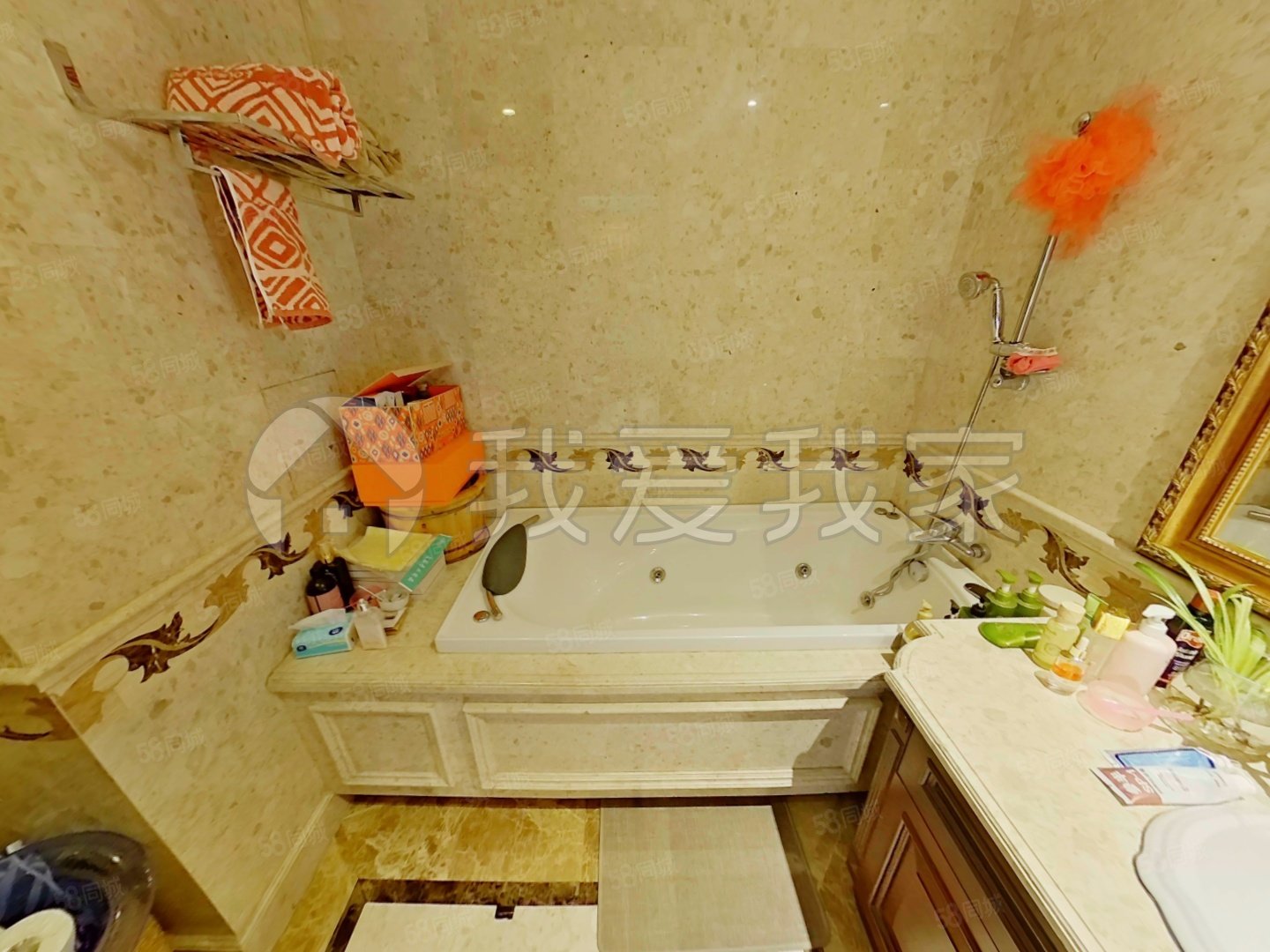 中海九號(hào)公館(二區(qū))4室2廳3衛(wèi)212.63㎡南北1360萬(wàn)