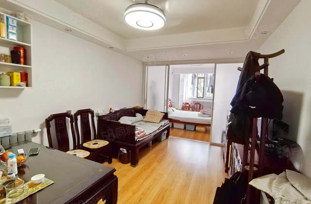新贵都(A区)2室1厅65.66㎡115万二手房图片