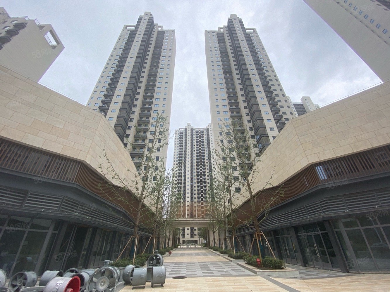 泽霞雅苑(北区)4室2厅2卫120㎡南北228万