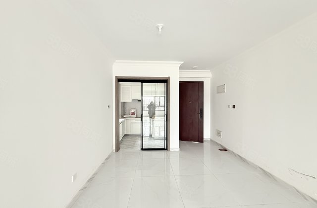 国岳府 出门二实验 四室双卫双阳台 清水湾 星光和园