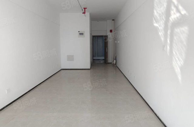 总房款44万买三室两厅两卫香江附近