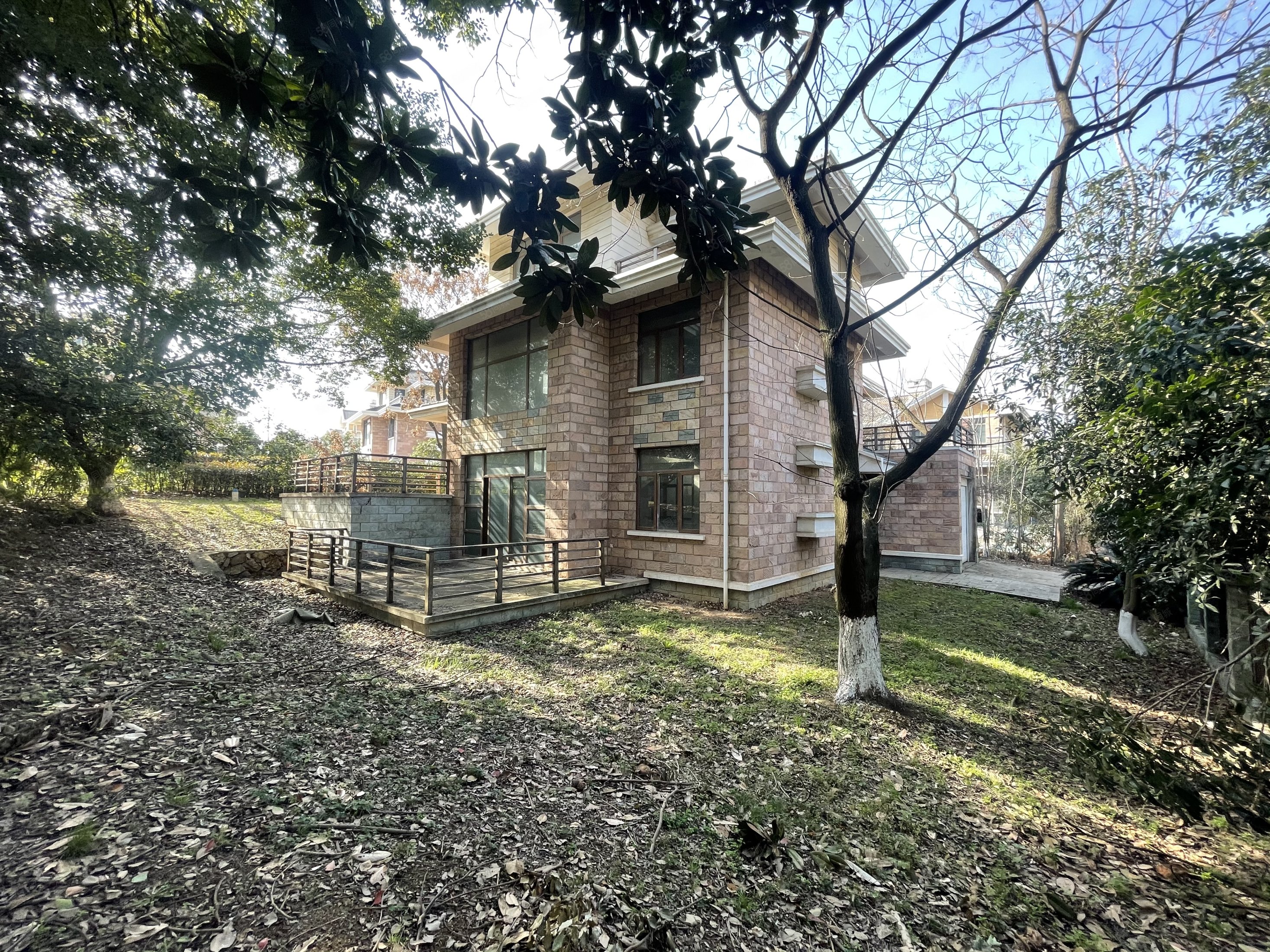 别墅 花园占地690平 捡漏的房子证满房东诚心出售,f,天下-武汉58同城