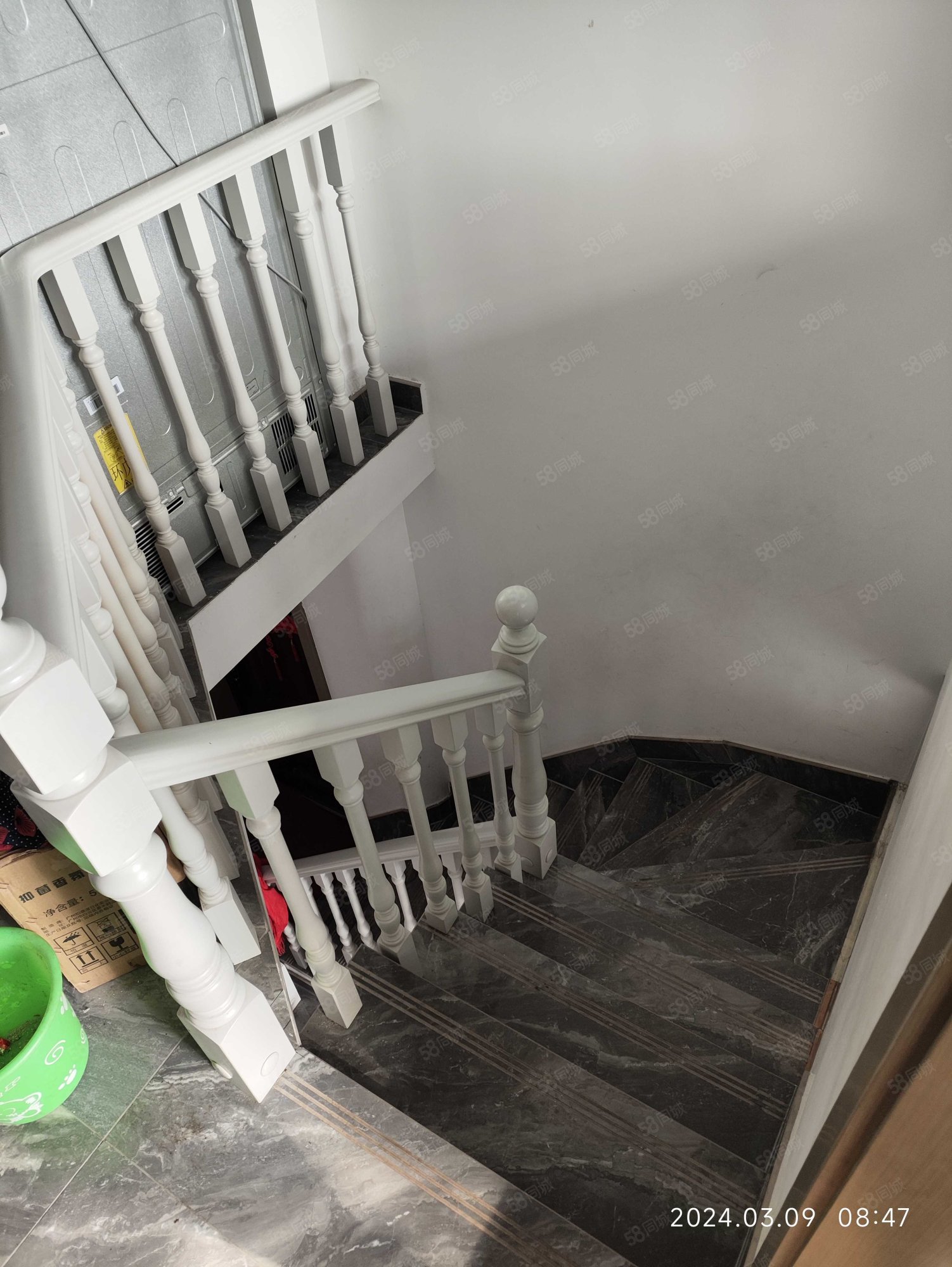 凤凰盛世4室2厅2卫137.5㎡南198万