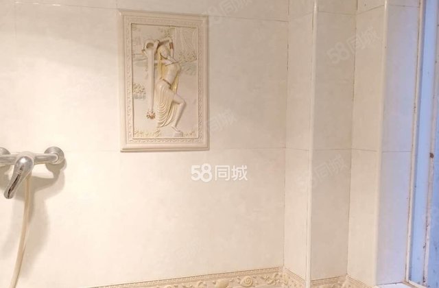 江岸名都3室2厅138.5㎡42万二手房图片