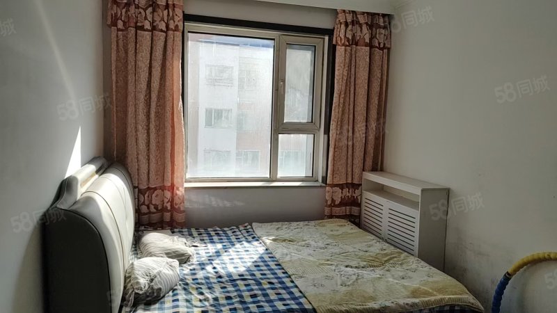 金帝小区3室2厅1卫102㎡南北29万