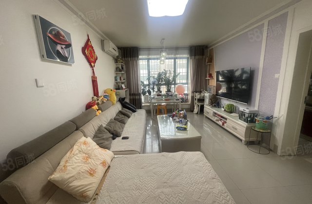 刚需大两室！赠储！文轩东校！凤凰新城西区！步梯房！财富城南邻