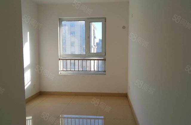 公园大润发 新房未住 电梯3室边户 中央帝景 豆营免大税