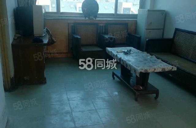 带地下室， 好楼层，送家具