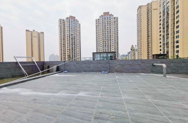 金科天宸(A区)5室2厅134.33㎡368万二手房图片