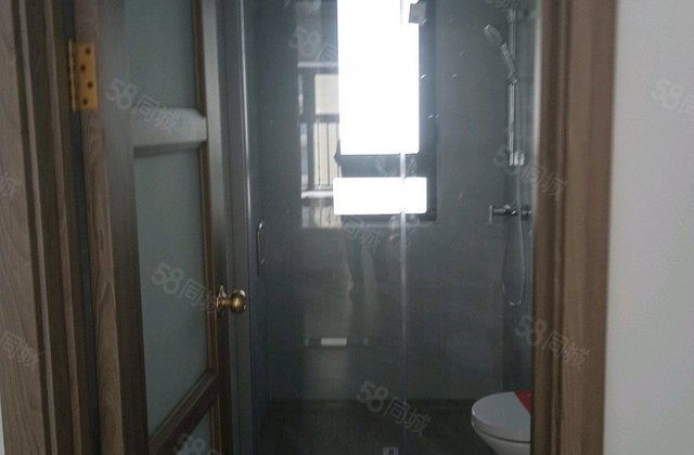 开发区 国岳府 清水湾 三室 采光好 新房未住 看房方便