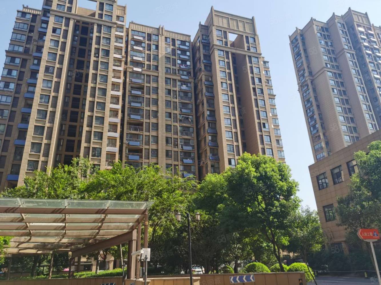 【10图】肥东龙塘 华盛大运城 精装四室两卫 满五 中上楼层 采光,华盛