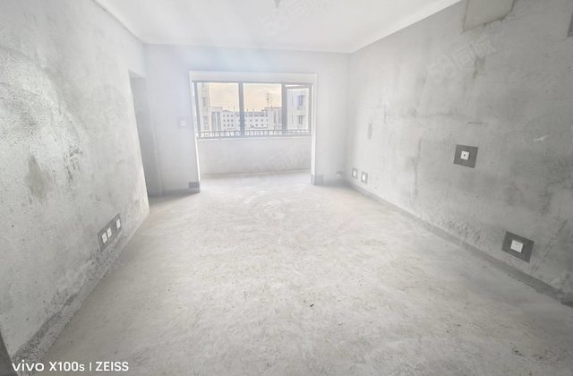 江湾府4室2厅137㎡116万二手房图片