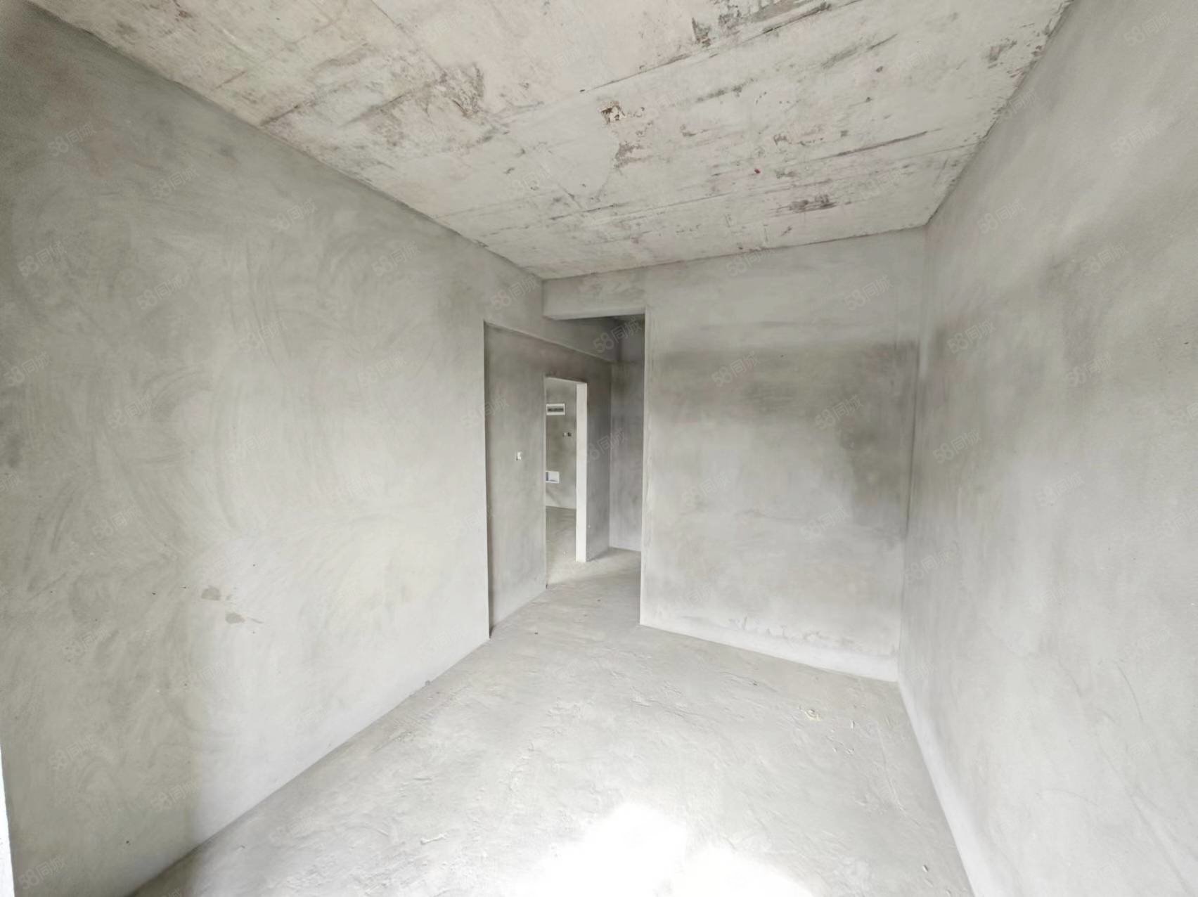 康居家园3室2厅2卫130㎡南北42万