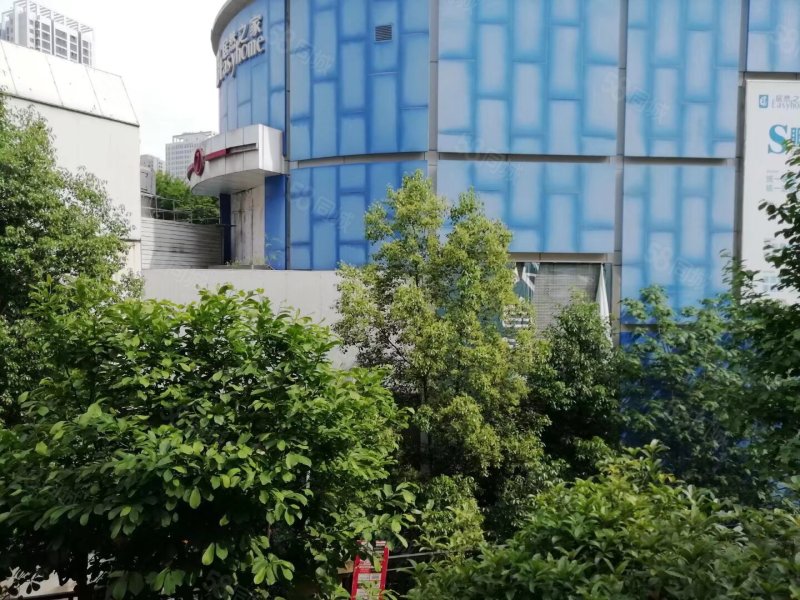 凯旋城3室2厅1卫106.45㎡东西56万