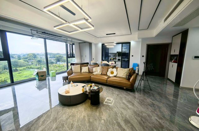 金辉新城半岛云著一期4室2厅129.75㎡115万二手房图片