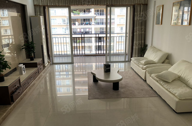 城市假日花园B区3室2厅146.24㎡104万二手房图片