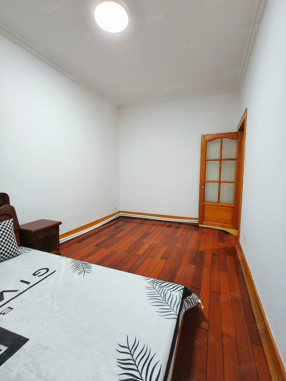 信大玉花园2室1厅1卫52㎡南3.98万