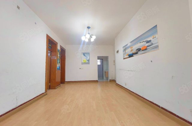 青西路7号院3室2厅75.96㎡113.8万二手房图片