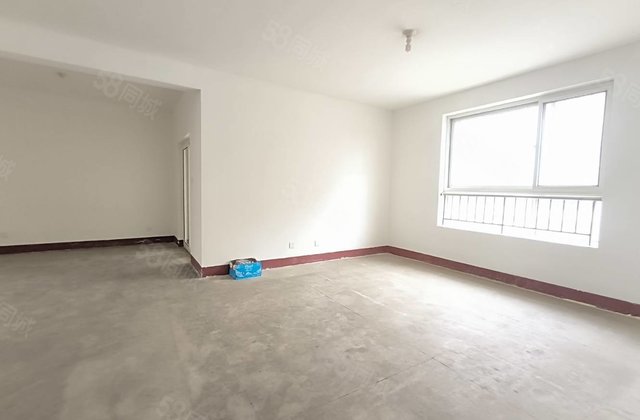 湖边 东方双西邻名人苑三期 正规商品房 二楼 新房一次未住