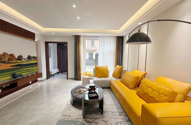 西京都高尔夫别墅4室3厅237㎡106.8万二手房图片