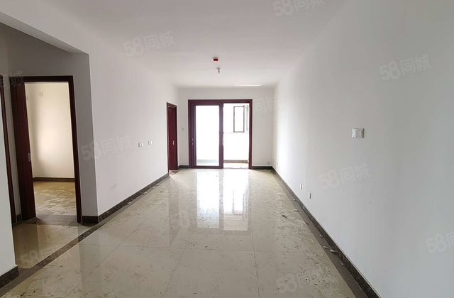 华建1街区壹号观邸 96平 70万 免大稅