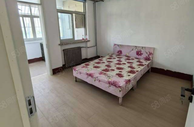 南北通透 公路馨苑(北关街) 3室2厅 满二 简单装修