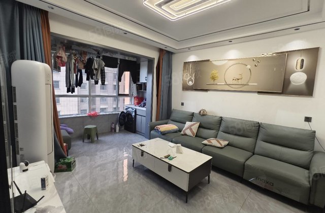 房东急售 精装修 东边户  诚心出 大三室 储藏室的 保真实