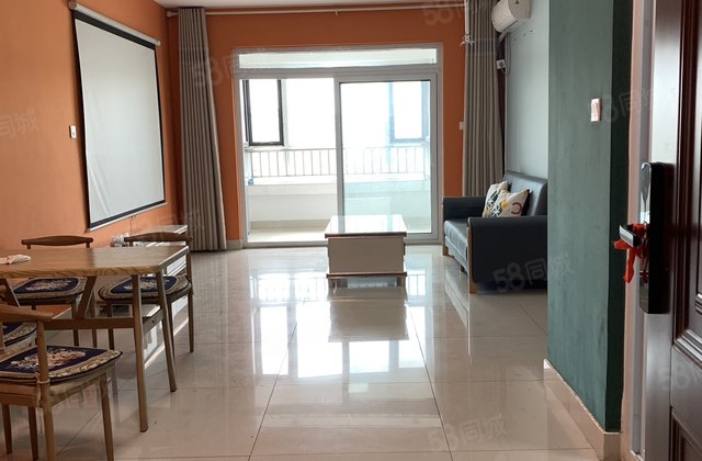 紧邻万达，可按揭缤纷日月城，带车位储，单价5千多，铁投云玺