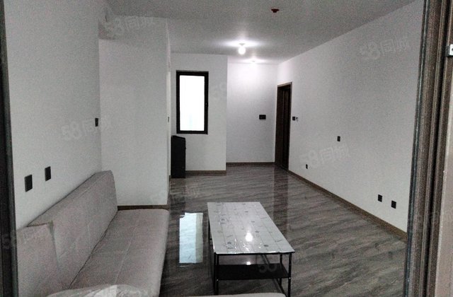 实验  中学  ，出门即到，带车位双阳台赔35万新房未住