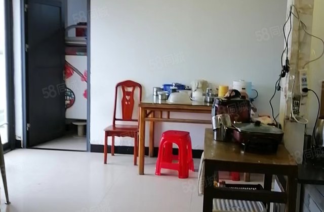 南兴国贸中心3室2厅62㎡135万二手房图片