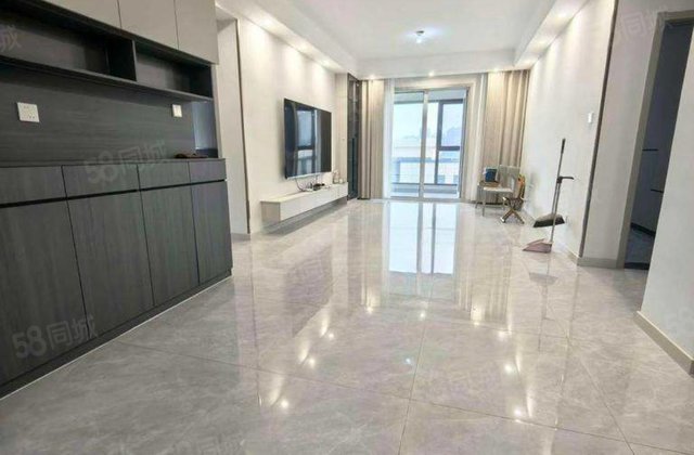 房东急售！  40多万！六层电梯洋房送车位储藏室！双阳台双卫