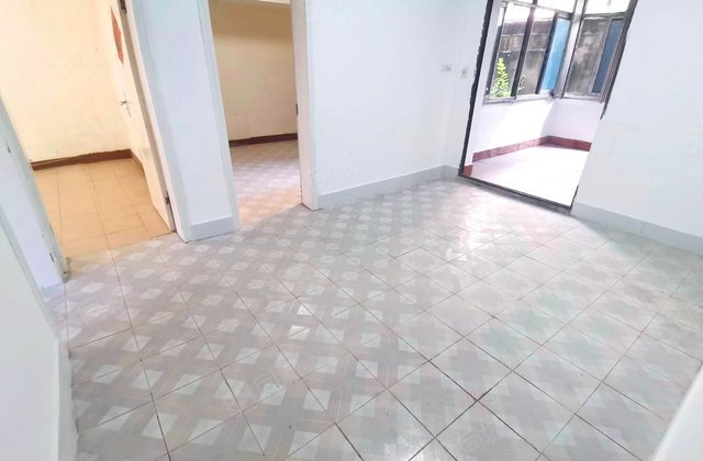 十二桥路39号院3室2厅77㎡129.8万二手房图片