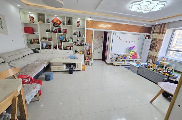 实验东昌 公摊小 东昌丽都 125平95万 西边户 全天采光