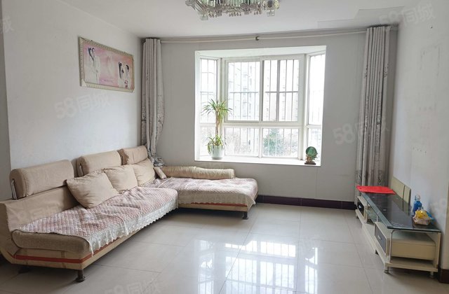 水晶城东区 东边户 单价6000 免大税 带储藏室 随时看房